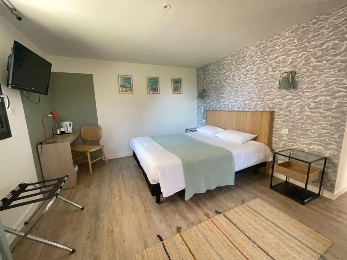Logis Hotel Du Large Plougonvelin Bagian luar foto
